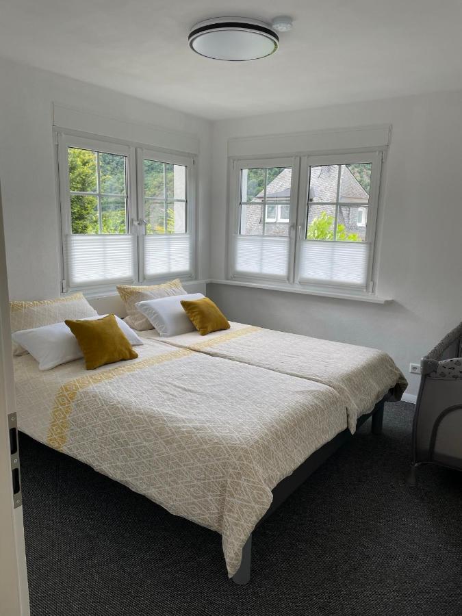 Haus Uebernachtenswert Cochem Mosel Bagian luar foto