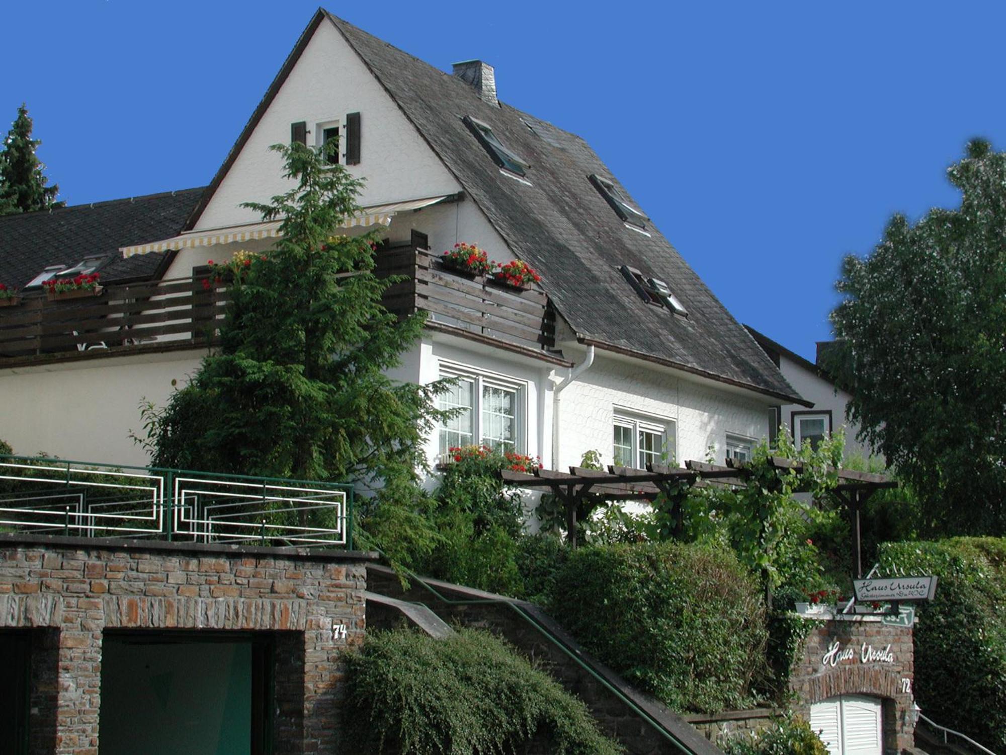 Haus Uebernachtenswert Cochem Mosel Bagian luar foto