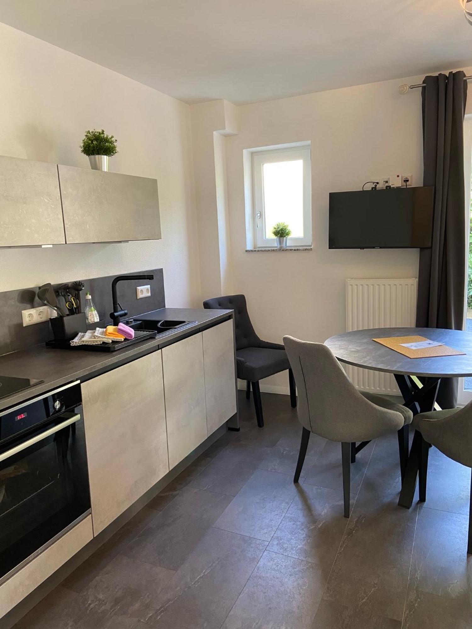 Haus Uebernachtenswert Cochem Mosel Bagian luar foto