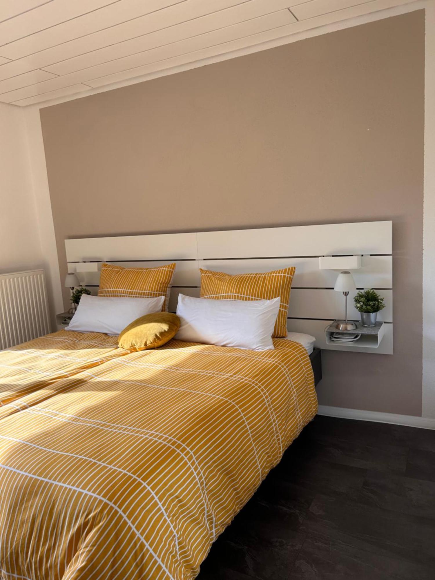 Haus Uebernachtenswert Cochem Mosel Bagian luar foto