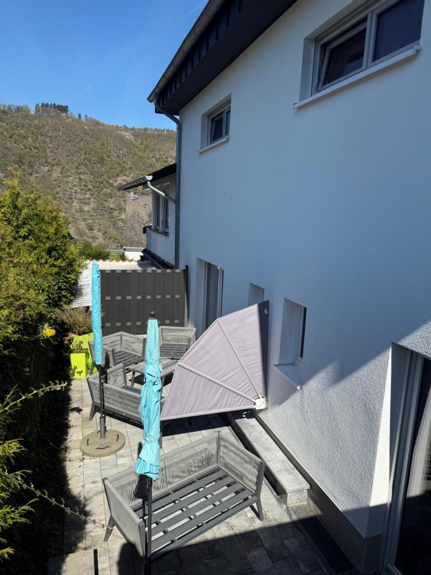 Haus Uebernachtenswert Cochem Mosel Bagian luar foto