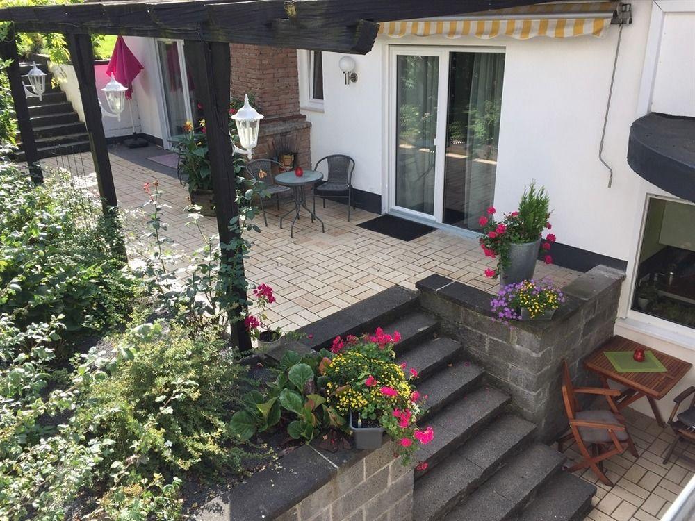 Haus Uebernachtenswert Cochem Mosel Bagian luar foto